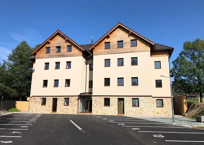 Jelen Apartman *